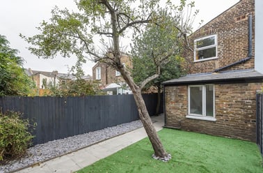 Lanvanor Road, Nunhead, London - Image 3